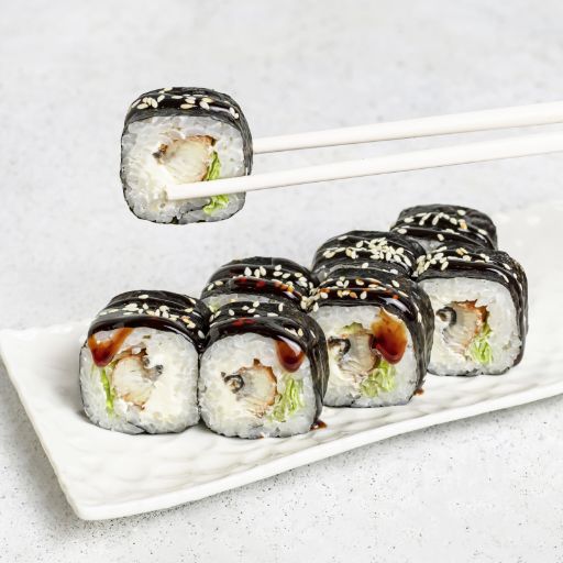 СЛИВОЧНЫЙ РОЛЛ с угрем