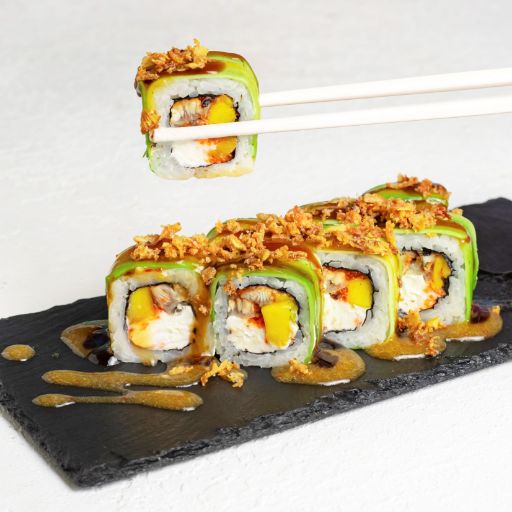 ЗЕЛЕНЫЙ ДРАКОН с угрем