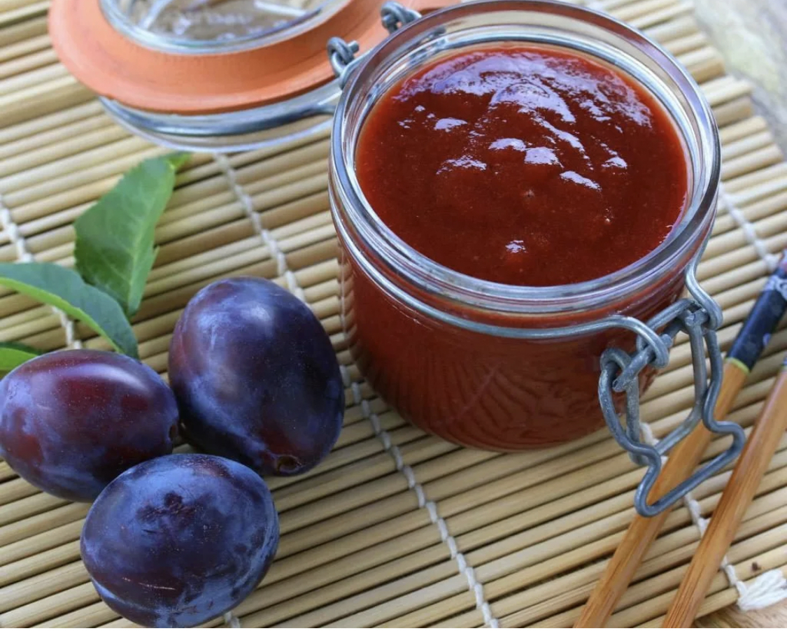 Как приготовить ткемали. Как приготовить ткемали. Ткемали алыча. Ткемали гранатовый. Соус ткемали.