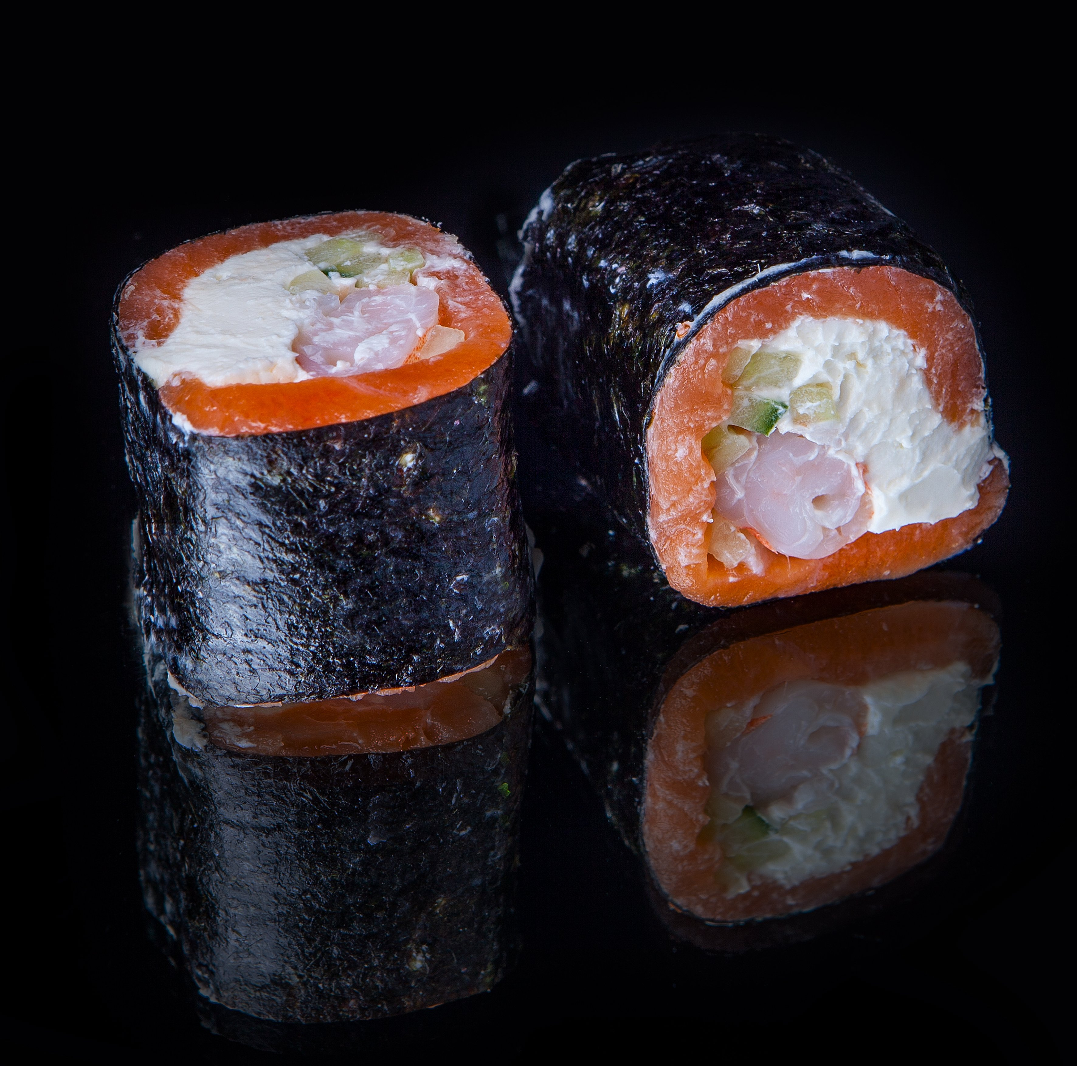 Суши отзывы рейтинг. Space sushi москва. Сяке темпура ролл. Суши отзывы рейтинг. Русские роллы.
