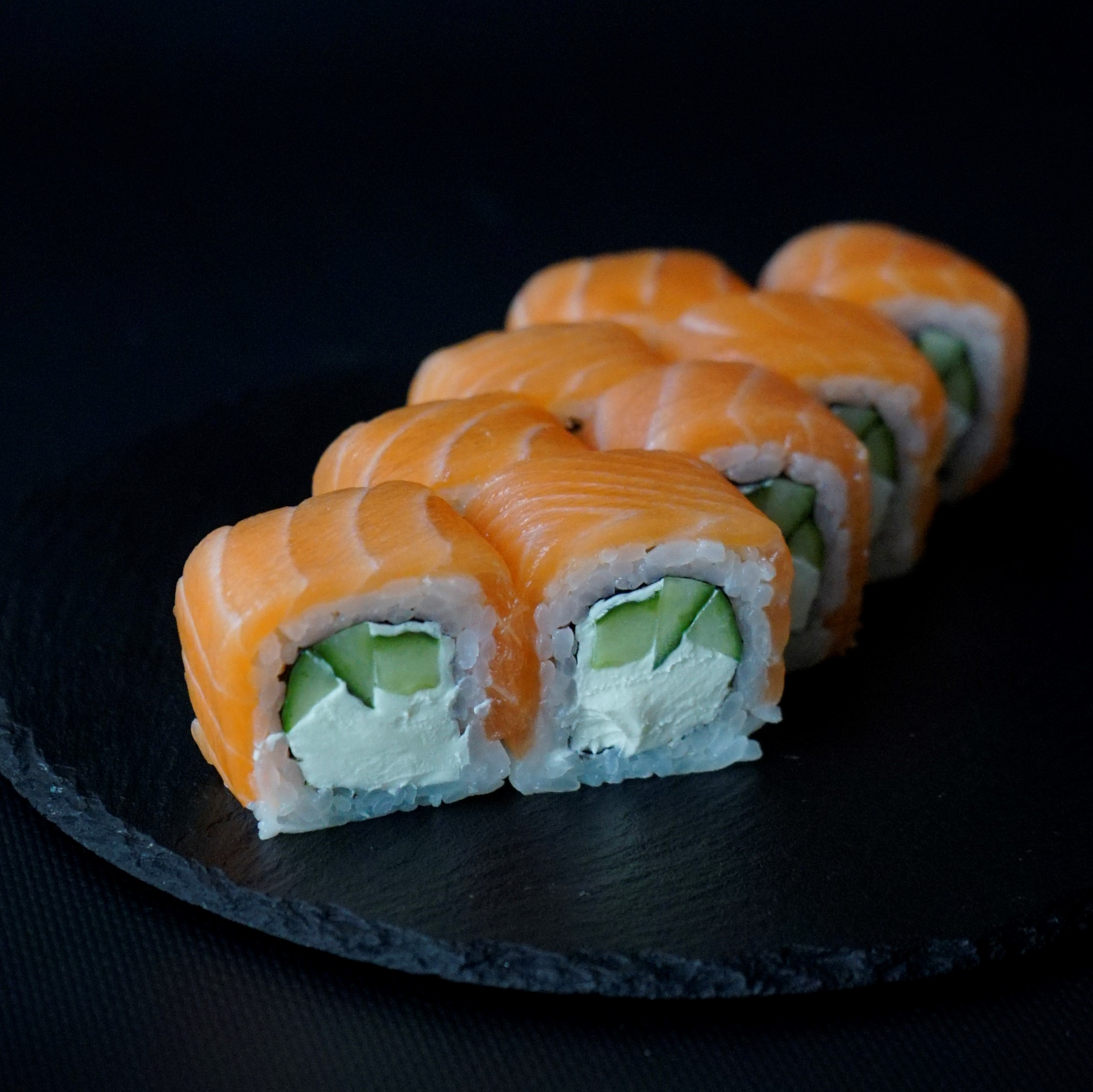 японский политик рыдает. японский старик. тиунэ сугихара портрет. пожилые японцы. местные японцы.