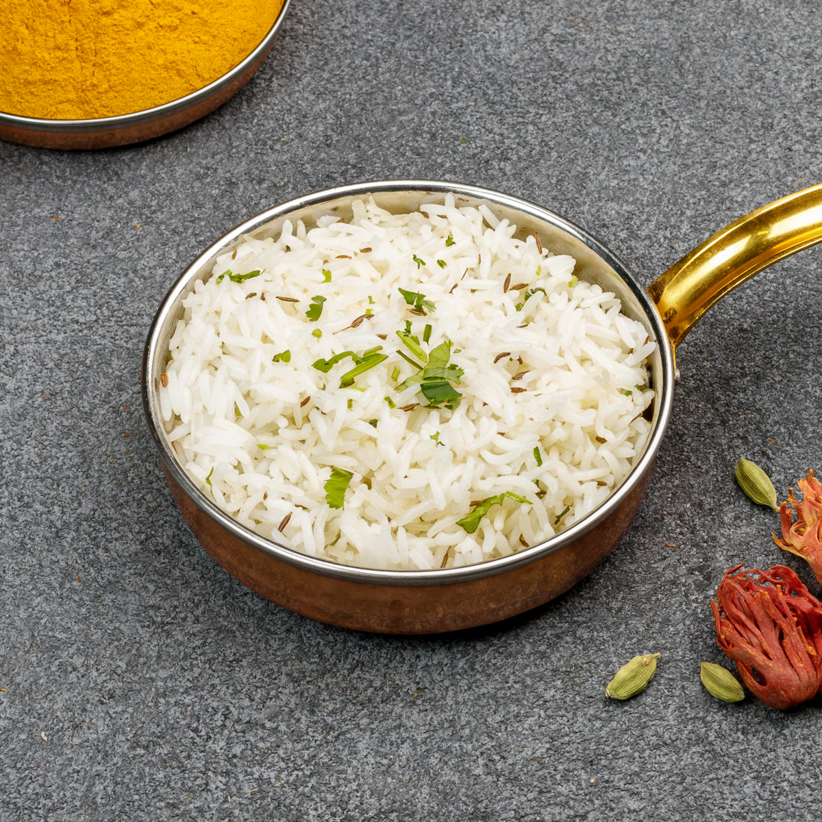 Карри москва адреса. Индийское карри с рисом. Curry индийская кухня Арбат. Вареный рис с зирой. Блюда с отварным рисом.