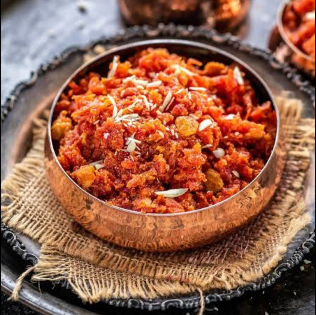 CURRY - Старый Арбат 32 · ГАДЖАР КА ХАЛВА / GAJAR KA HALWA